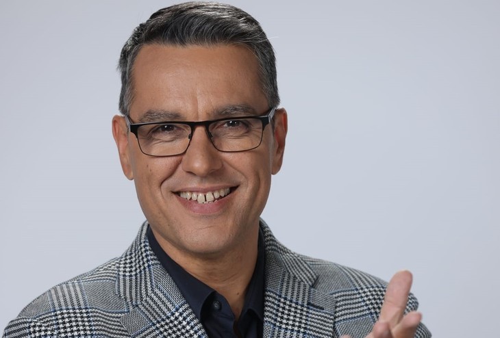 Cristi Brancu, prezentatorul emisiunii Exclusiv VIP, de la Prima TV