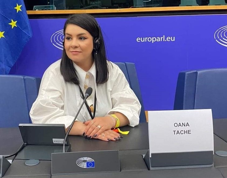 Oana Tache (Virgin Radio), speaker în Parlamentul European. Vorbeşte despre experienţa de jurnalist independent şi despre combaterea dezinformării 
