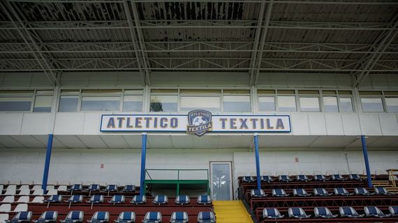 Pro TV pregăteşte un nou sezon Atletico Textila după şapte ani de pauză. Va fi difuzat pe Voyo. Andi Vasluianu se alătură distribuţiei