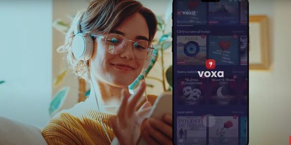Voxa, platforma românească de audiobook-uri, se extinde în Italia