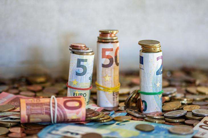 HotNews îşi face public bugetul. Câţi bani a primit în 2024 şi 2025 pentru publicitate politică şi de la ce partide
