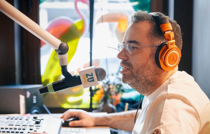 Radio ZU şi Romantic FM fac schimb de frecvenţe la Bacău