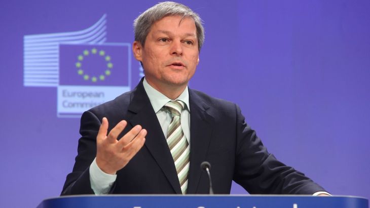 Cum s-a viralizat în social media proiectul lui Dacian Cioloş, România100: zeci de mii de comentarii şi share-uri