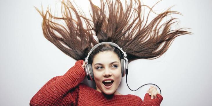 PARTENERIAT. Curs de radio, la Bucureşti: dicţie şi exerciţii la microfon. Când începe