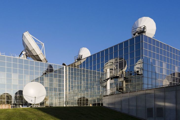 COMUNICAT. SES va susţine prin satelit operaţiunile RPAS ale Agenţiei Europene pentru Siguranţă Maritimă