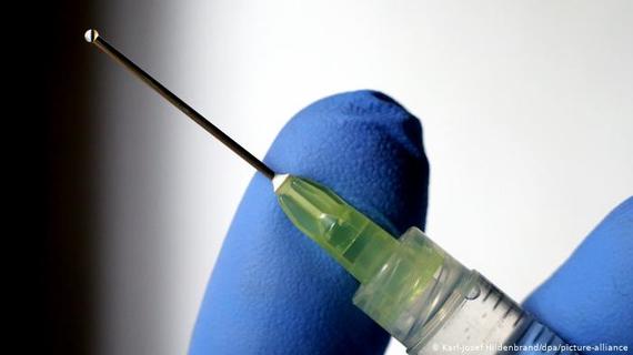 Dezinformări şi faptele verificate. Despre vaccinuri împotriva coronavirusului: falsuri care agită internetul