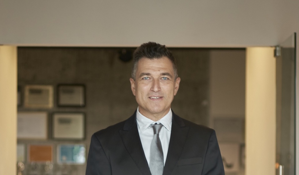 Dr. Claudiu Cheleş, Vicepreşedinte ARPIM: Modernizarea industriei farmaceutice poate să fie un motor de competitivitate şi, în egală măsură, un motor de creştere şi de evoluţie economică şi socială