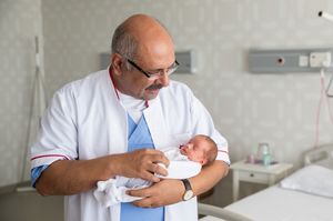 Maternitatea Regina Maria s-a relocat în cadrul Ponderas Academic Hospital, devenind Maternitate şi Centru de Chirurgie Fetală şi Neonatală