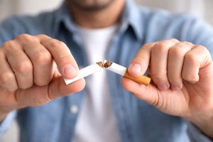 O nouă tehnică simplă poate ajuta la renunţarea la fumat