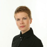 Corupția crește odată cu statul. Și cu noi, care îi cerem “libertate, dar cu de toate”