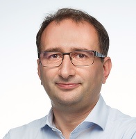 Ce ar trebui să facă statul ca să iasă din corzile în care intră singur 
