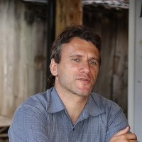 Opinii: Scrisoare către nostalgicii după comunism - Cine a fost „eroul” vostru și cine merită de fapt să fie? – Ceaușescu abia a prăbușit ce ridicase generația Dej!