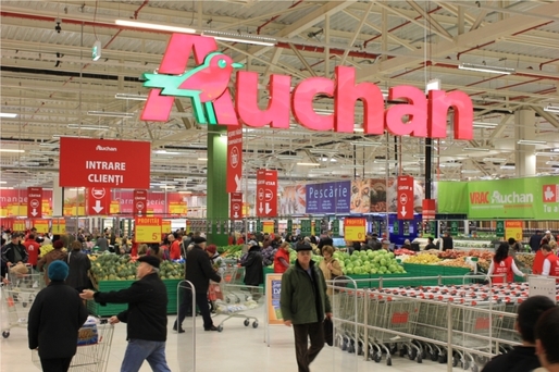 Auchan va testa în hipermarketul Titan un sistem prin care clienții își vor plăti singuri produsele