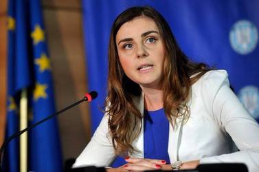 Fostul ministru de Finanțe Ioana Petrescu îl va înlocui, din octombrie, pe Mihai Tănăsescu în funcția de vicepreședinte BEI - surse