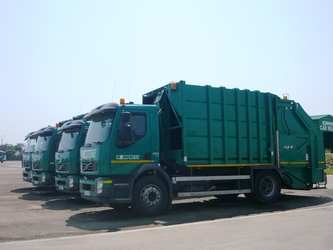 Romprest împrumută 2,2 mil. euro de la Unicredit pentru colectarea deșeurilor 