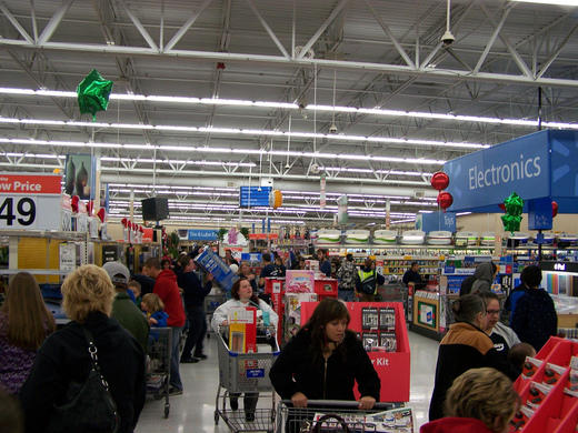 De Black Friday, românii cheltuiesc în medie 460 lei online, cu o treime mai mult față de 2014