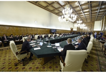 Guvernul Cioloș nu își propune modificări de politică fiscală în 2016