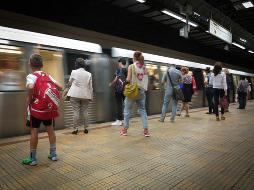Bucureștenii vor putea circula cu metroul pe secțiunea Râul Doamnei - Eroilor în luna martie 2017