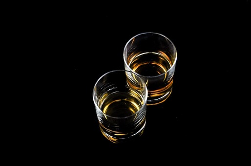 Un român a consumat lunar, în medie, 2,2 litri de băuturi alcoolice în 2014