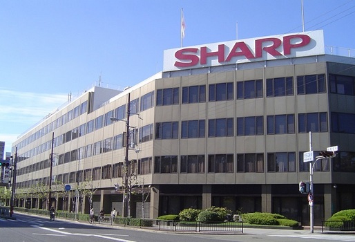 Sharp a acceptat o ofertă de 6,25 miliarde de dolari din partea Foxconn - surse