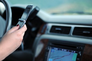 Licitație la Apărare de 2,3 milioane de euro pentru servicii de telecomunicații mobile