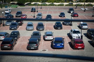 Omniasig VIG asigură CASCO parcul auto al Camerei Deputaților pentru 300.000 de lei