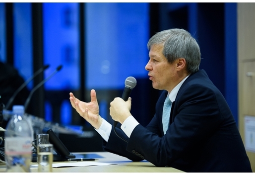 PNL către Cioloș: Guvernul să ia bani pentru indemnizația mamelor din recuperarea prejudiciilor în dosarele de corupție