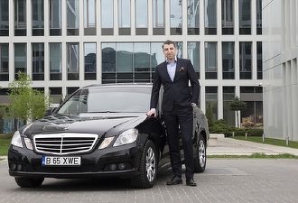 Un antreprenor român intră pe piața închirierii de mașini de lux pentru zona de business și are în plan investiții de 1 milion euro