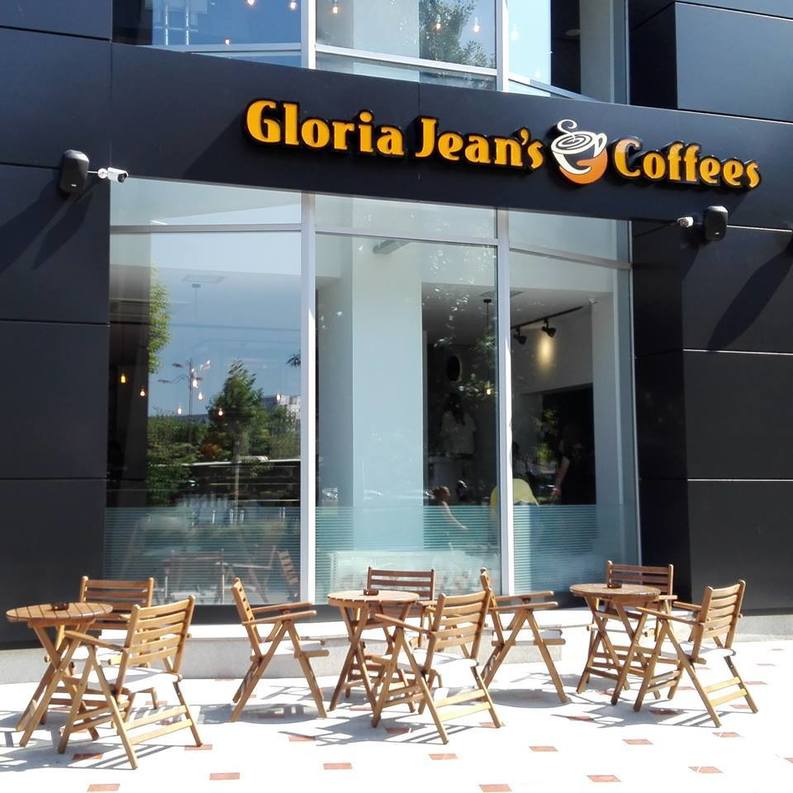 Gloria Jean’s Coffees a relocat cafeneaua de pe Strada Traian după o investiție de 140.000 euro