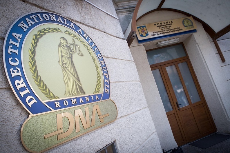 Managerul Institutului Oncologic București, acuzat de DNA că a luat mită aproape 100.000 de euro