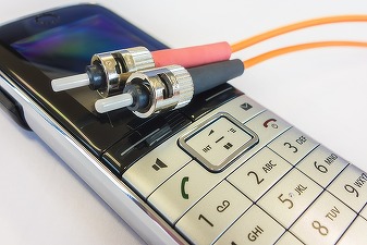 ANCOM: Numărul conexiunilor afectate de incidente a scăzut cu 27% în 2015. Cele mai afectate, rețelele de telefonie mobilă