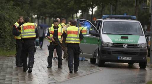 Atacul armat dintr-un mall din Munchen: Cel puțin 10 morți, inclusiv autorul, care este un tânăr german de origine iraniană