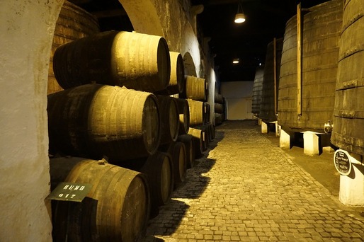 Producția națională de vin în acest an va fi în jur de 4 milioane de hectolitri, cu 11% mai mare decât în 2015