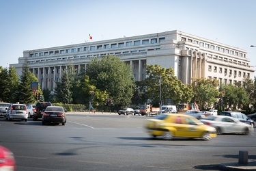 Premierul și miniștrii vor trebui să noteze întâlnirile cu diverse grupuri de lobby într-un Registru al transparenței