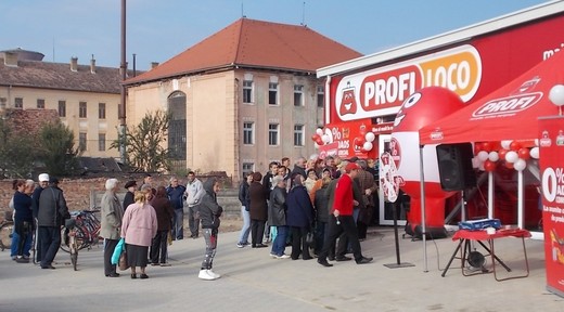 Profi a deschis 15 magazine în septembrie, în care a angajat aproape 300 de oameni
