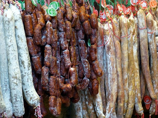 Înregistrarea ca marcă europeană a crescut vânzările salamului de Sibiu cu 10%