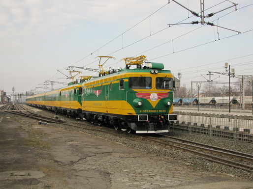 Compania Astra Transcarpatic a pus în circulație primul tren pe ruta Arad-București
