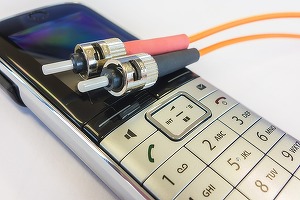 Poliția cumpără software pentru deblocare parole și recuperare informații, inclusiv cele șterse, din orice terminal mobil