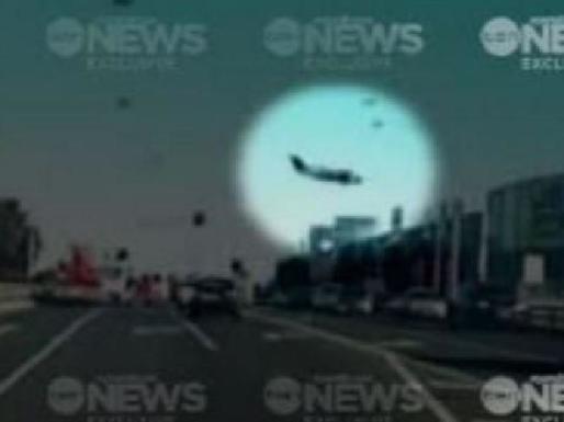 VIDEO&FOTO Cinci persoane și-au pierdut viața după ce un avion de mici dimensiuni s-a prăbușit peste un centru comercial din Melbourne