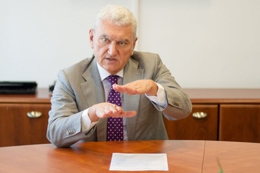 Mișu Negrițoiu a fost revocat de Parlament de la șefia ASF. Ieri, Negrițoiu avertiza că revocarea este ilegală