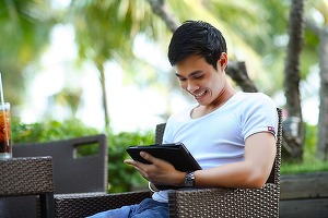 ASF a calculat: cea mai bună meserie din România este în asigurări. Lucrezi o jumătate de oră și câștigi 3.000 de lei