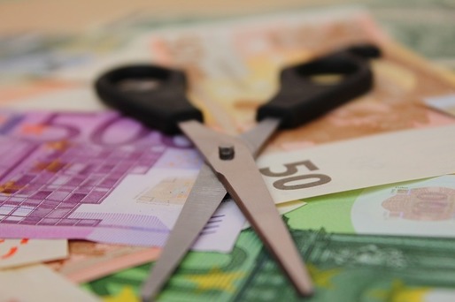 Guvernul francez va reduce cheltuielile cu 4,5 miliarde euro în acest an, pentru a ține deficitul bugetar sub 3% din PIB