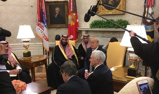 Trump își afișează complicitatea cu "MBS", noul om puternic la Riad