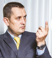 Avocatul Piperea amenință Facebook cu un nou proces. Anul trecut a cerut daune morale de 50.000 lei pentru încălcarea dreptului la liberă exprimare și opinie, după introducerea mecanismului fake news, dar a renunțat