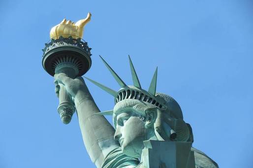 O greșeală de pe un timbru cu Statuia Libertății va costa Poșta americană 3,5 milioane de dolari