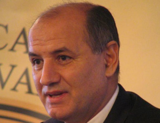 George Copos cere protecția OSIM pentru sloganul “Sunt român și investesc în România”