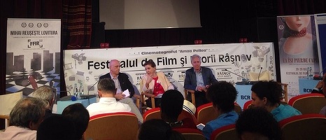 Ambasadorii Franței și Germaniei: România trebuie să lase luptele interne. Ați face bine să nu ratați ocazia oferită de preluarea președinției Consiliului UE. Michele Ramis: Mi-ar plăcea ca România să se întoarcă la România
