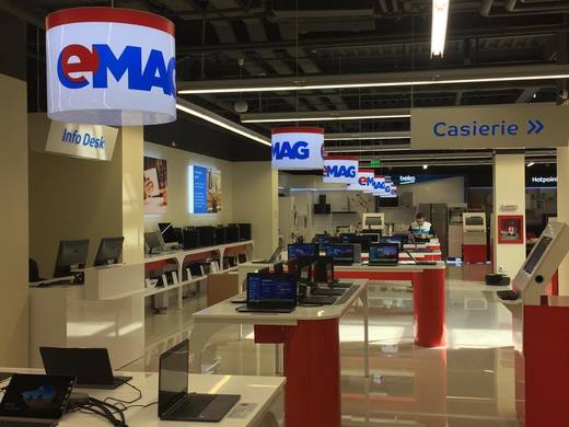 eMAG își lichidează firma de call center înființată anul trecut, după o cerere respinsă de ajutor de stat
