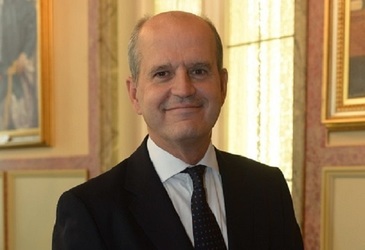 Corespondență din Milano - Șeful subsidiarelor Intesa Sanpaolo Bank: Vrem să creștem în România, vedem un viitor promițător. Autoritățile trebuie însă să investească în infrastructură și să reducă emigrația