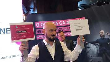 FOTO Telekom România anunță noua ofertă comercială pentru rezidențial: 15 euro pe lună pentru Internet TV cu 110 canale, Internet fix la 1Gbps și telefonie mobilă 4G. Bonus: șase luni Netflix. Oferta unui concurent, aruncată pe jos